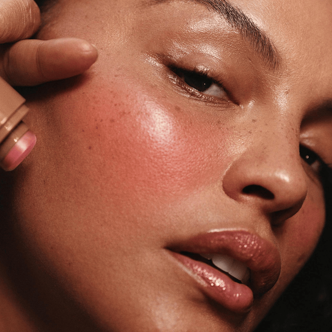 Rhode Allık: Pocket Blush Cep Allık