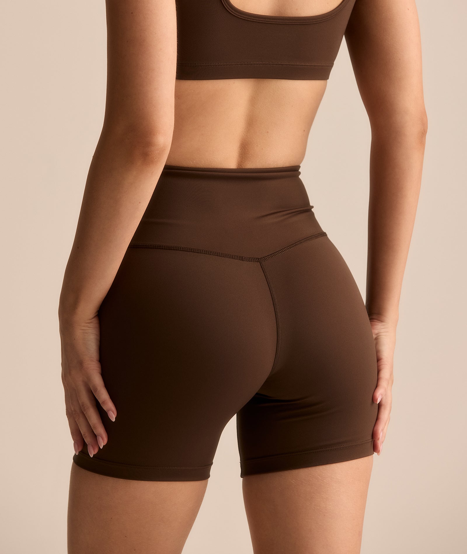 VEHLA BIKE SHORTS - CHOC - Şort