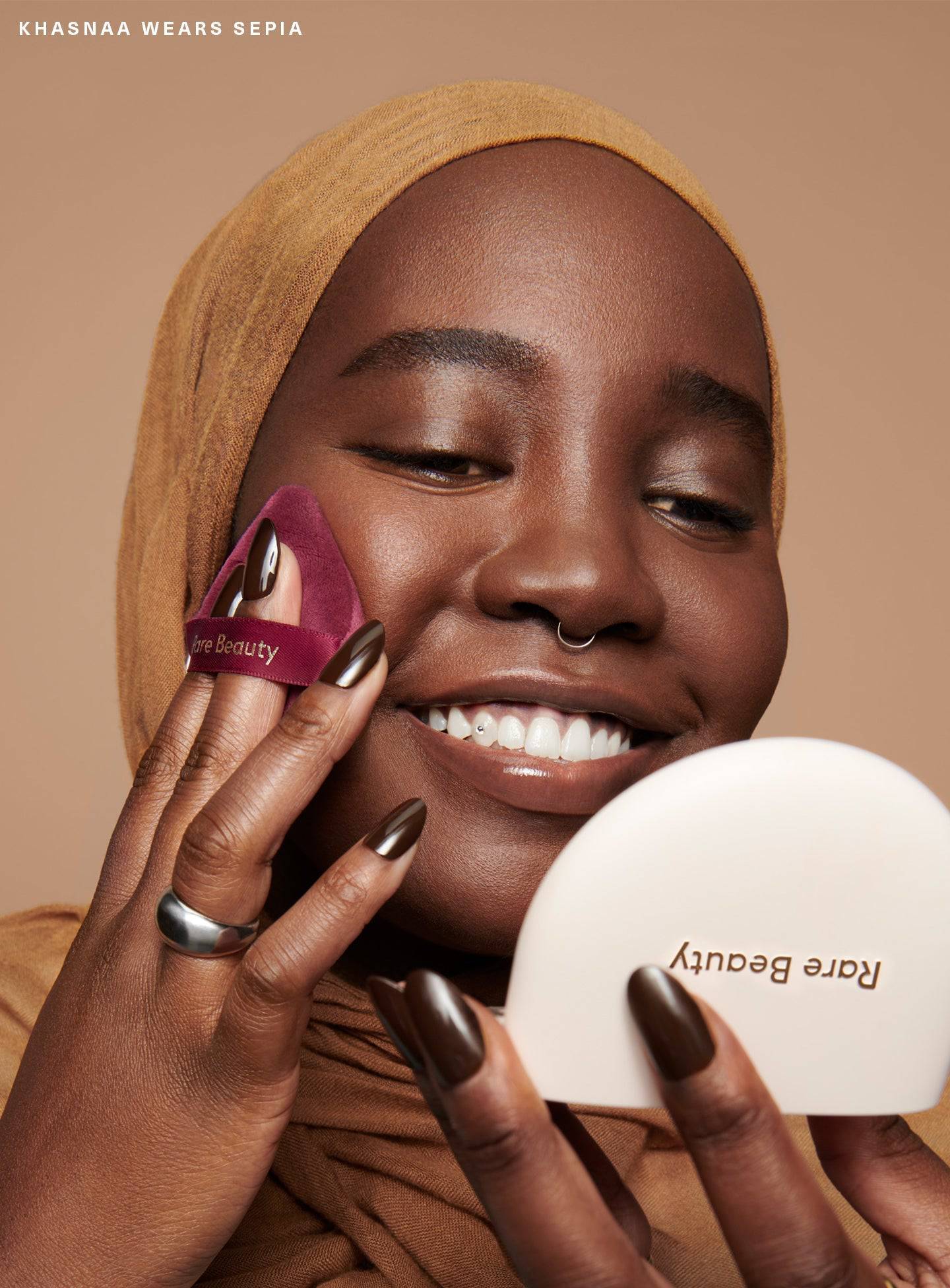 Rare Beauty  Soft Touch Powder Puff - Pudra Süngeri
